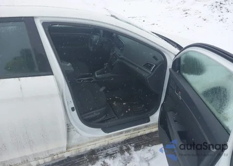 2018 Hyundai Elantra Sel z USA, uszkodzony, nr VIN 5NPD84LF6JH301099